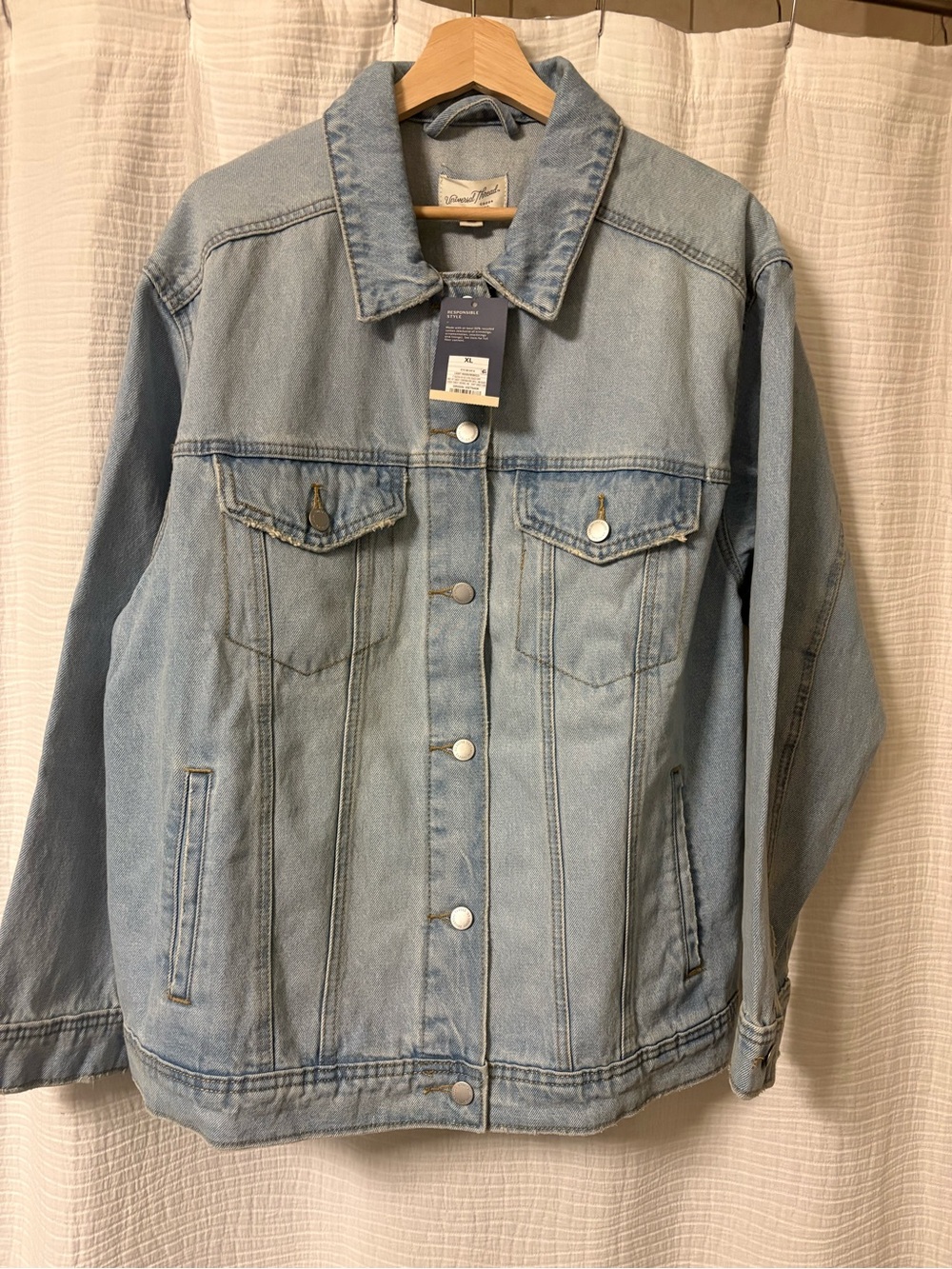 Universal Thread Light Wash Denim Shirt Jacket